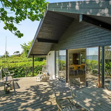 Awesome In With 2 Bedrooms And Wifi Holiday home