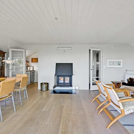 Awesome In With 2 Bedrooms And Wifi Σπίτι διακοπών *